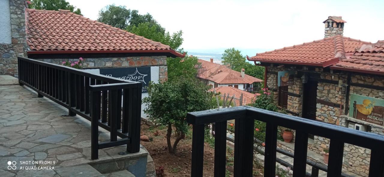 Enastron Guesthouse Palaios Panteleimonas Luaran gambar