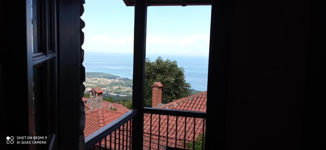 Enastron Guesthouse Palaios Panteleimonas Luaran gambar