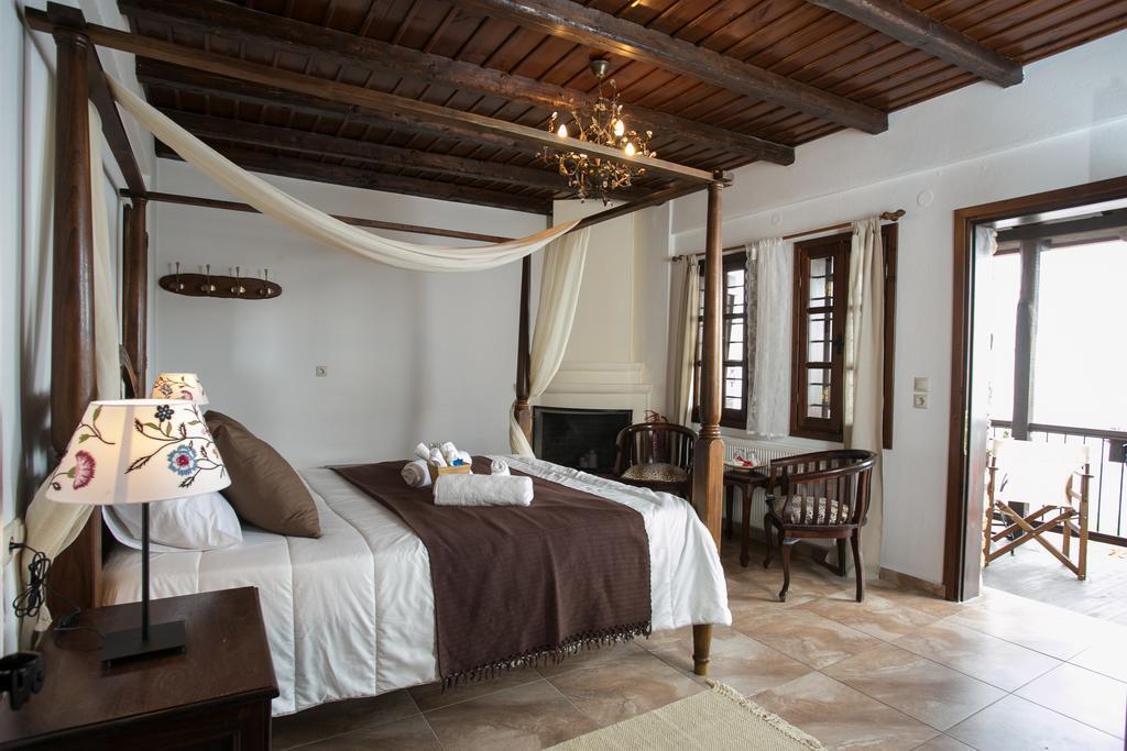Enastron Guesthouse Palaios Panteleimonas Bilik gambar