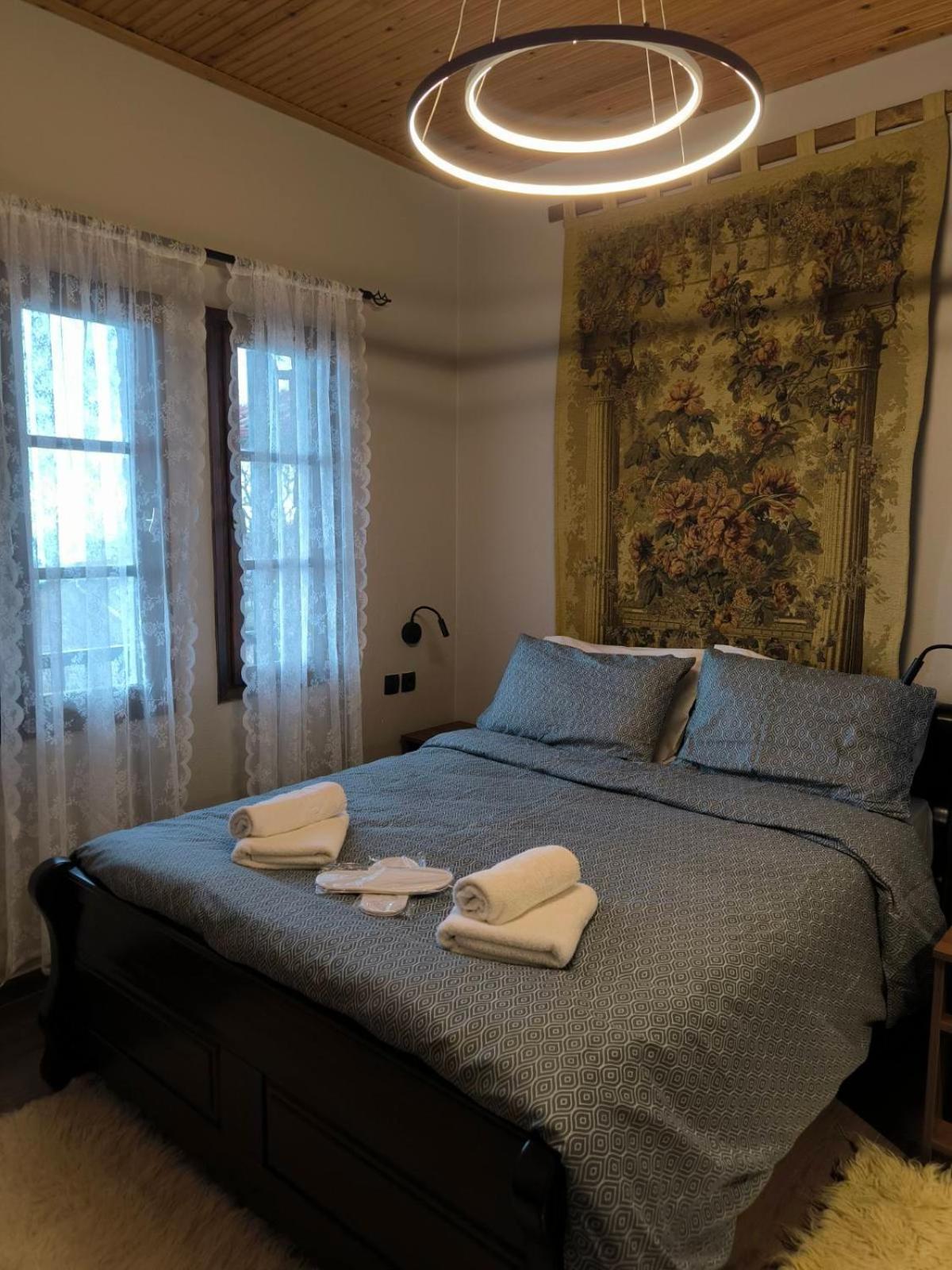 Enastron Guesthouse Palaios Panteleimonas Luaran gambar
